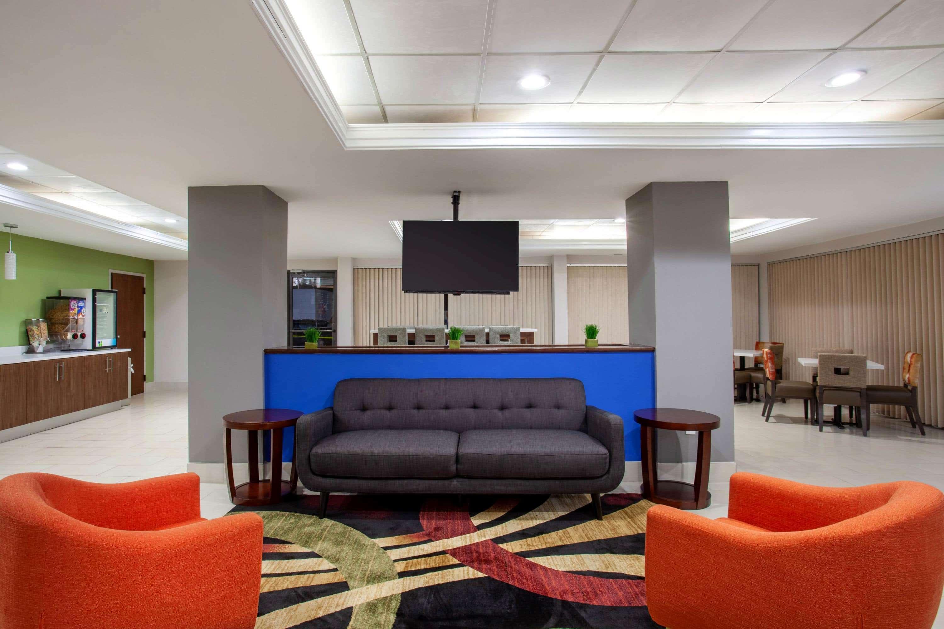 Baymont By Wyndham Mcdonough Hotel Exterior photo